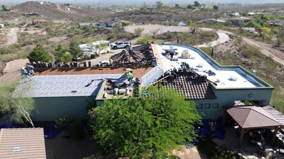 Commercial roof having its roof replaced